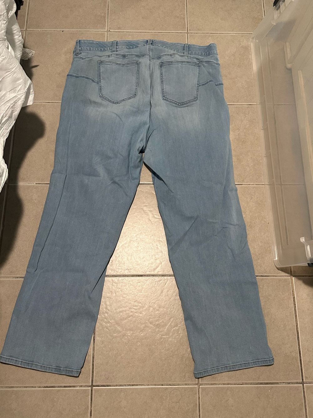 Torrid Bombshell Jeans Sz 24 Tall - Picture 2 of 3